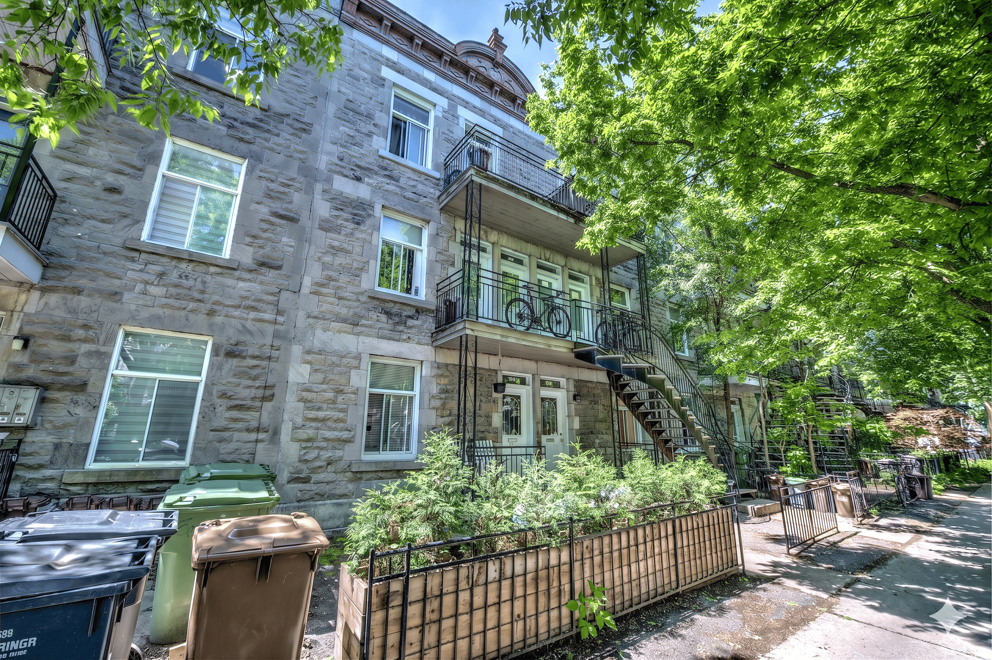 1816 Leclaire - Photo principale