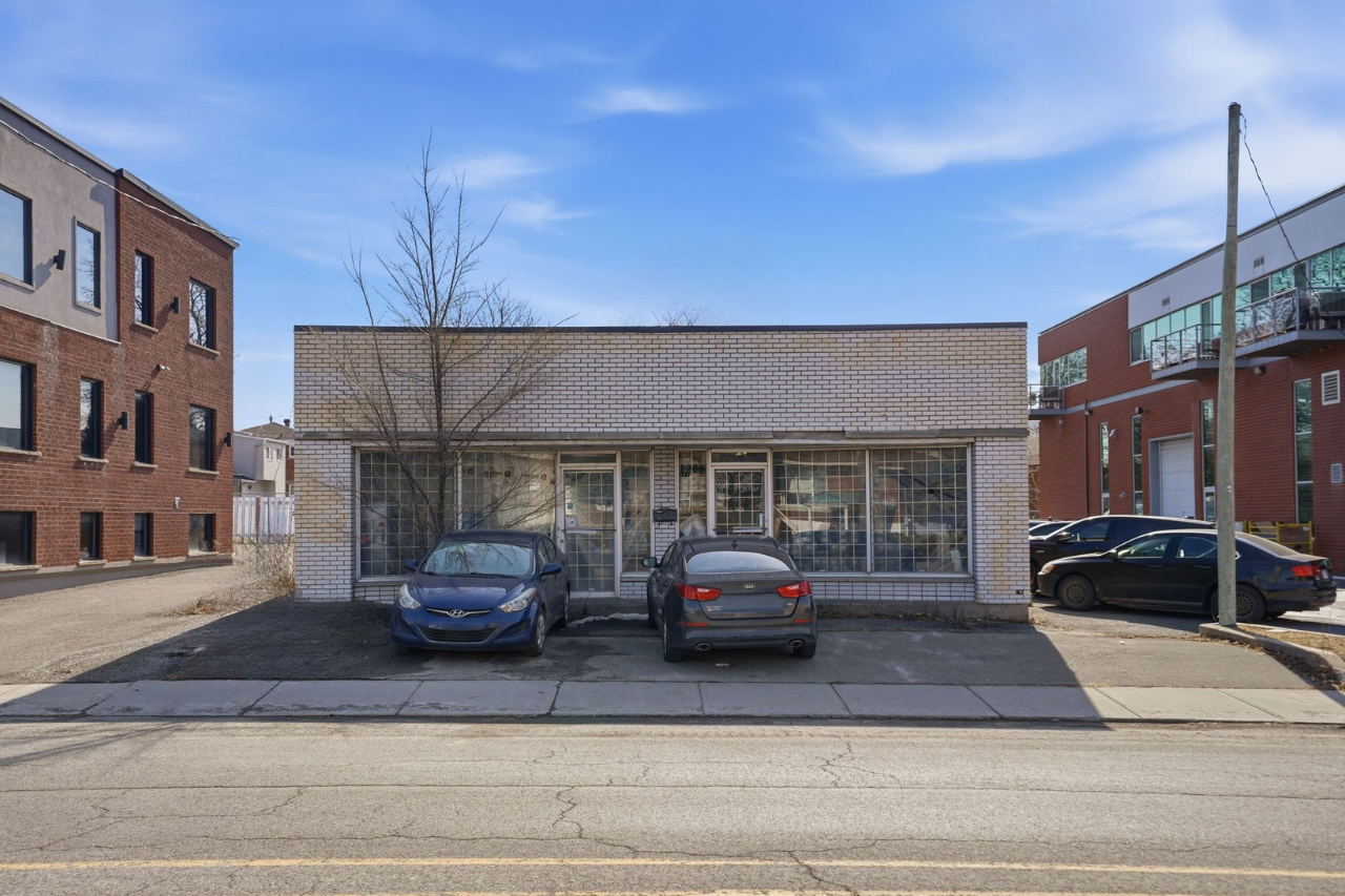 1268-70 Ch du Coteau-Rouge