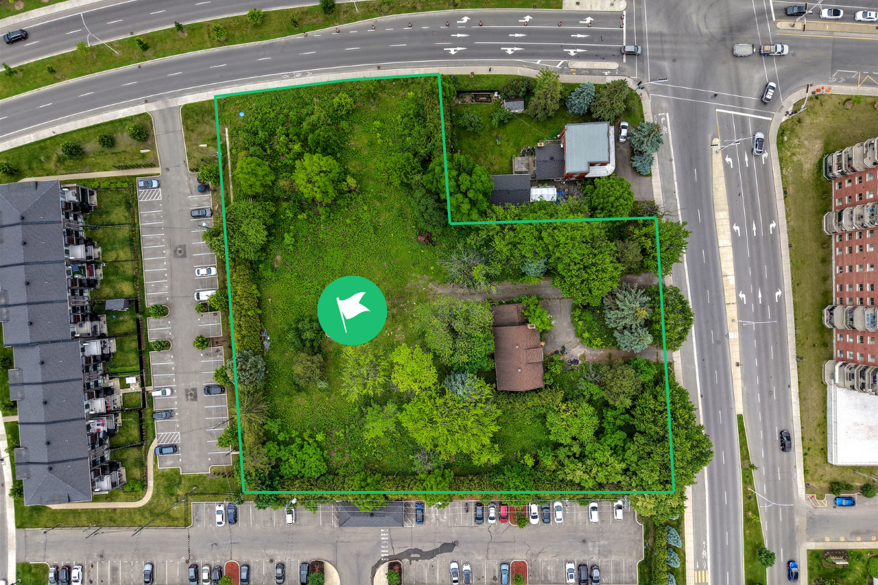 3449 Boul St-Elzear O - Bird view